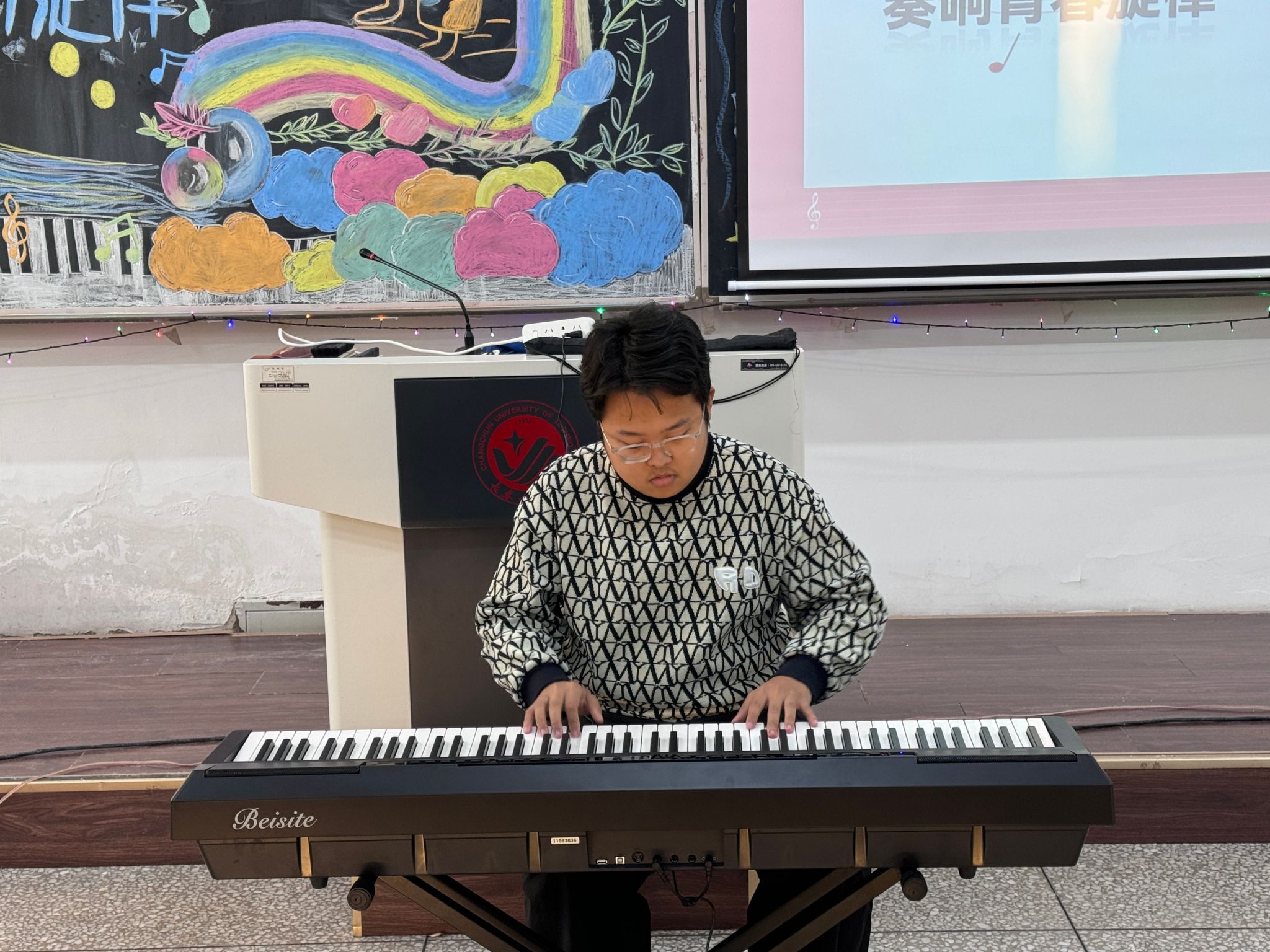 图示, 示意图
中度可信度描述已自动生成:ver1